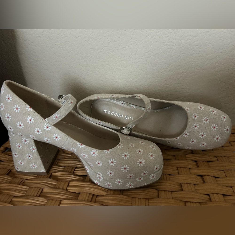 Madden Girl Cream Floral Heels